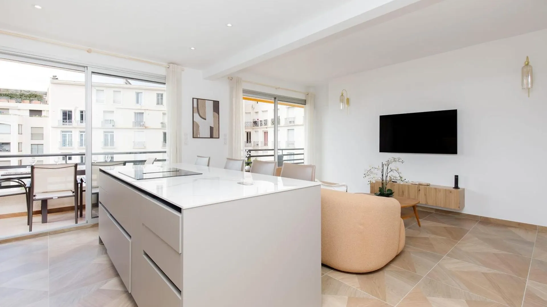 Carlton Area Lux 2 Beds 2 Baths Daire Cannes Fransa