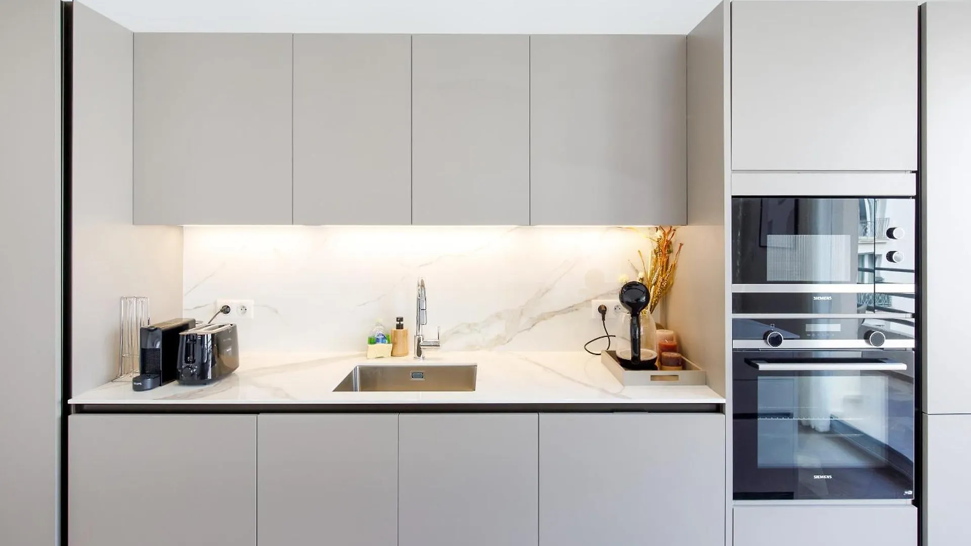 Carlton Area Lux 2 Beds 2 Baths Daire Cannes 0*,  Fransa